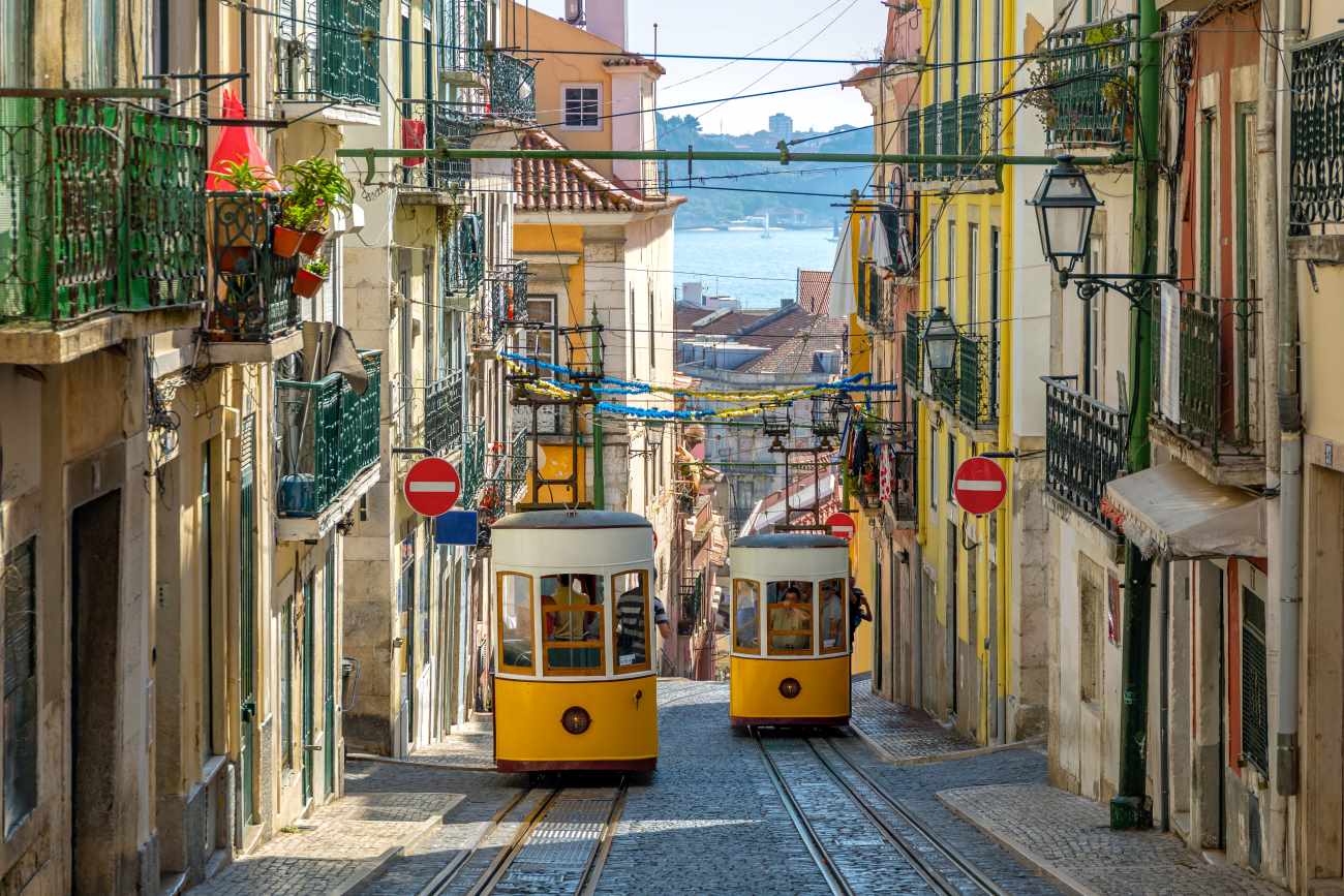 Portugal con País Vasco y Andalucía